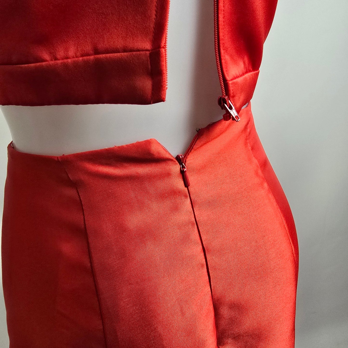 Angela & Alison Red Two Piece Grad Eventwear Gown Size 2