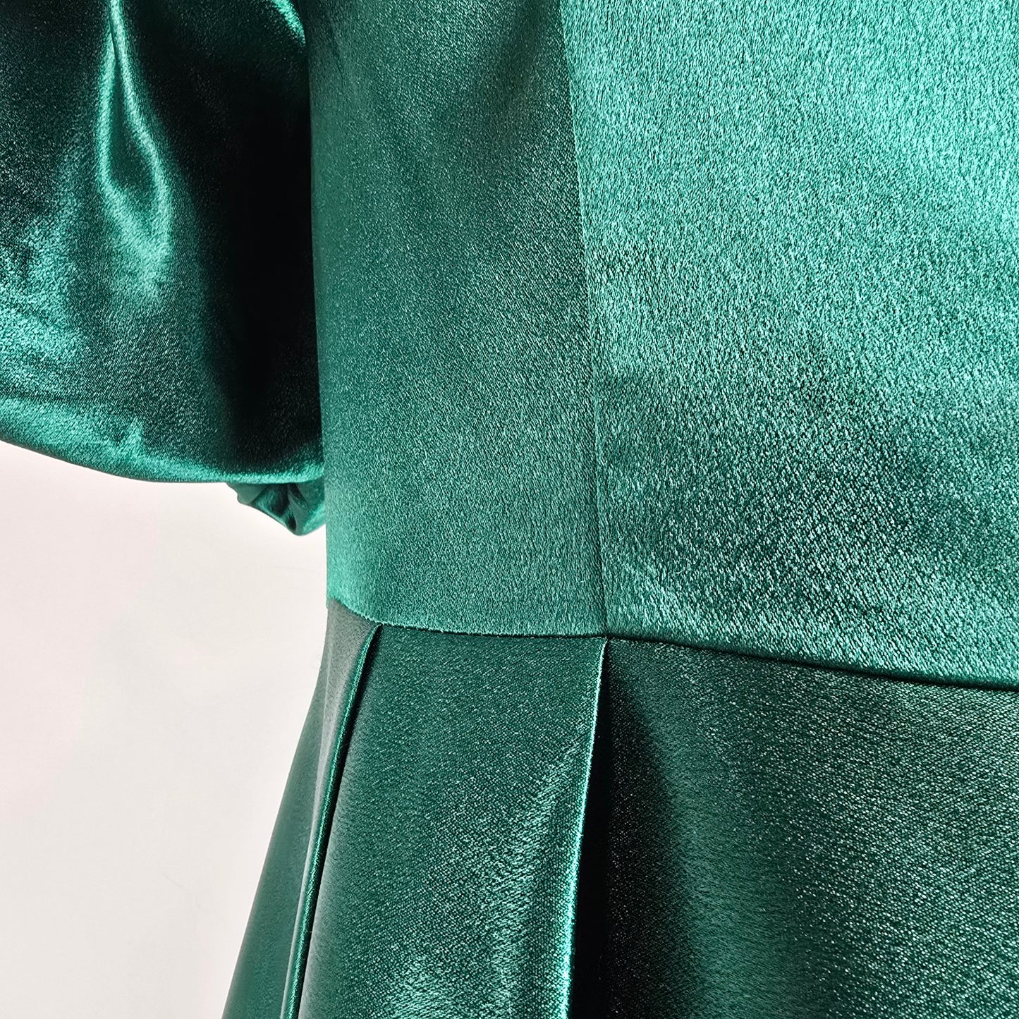 Emerald Green Off The Shoulder Eventwear Gown Size M/L