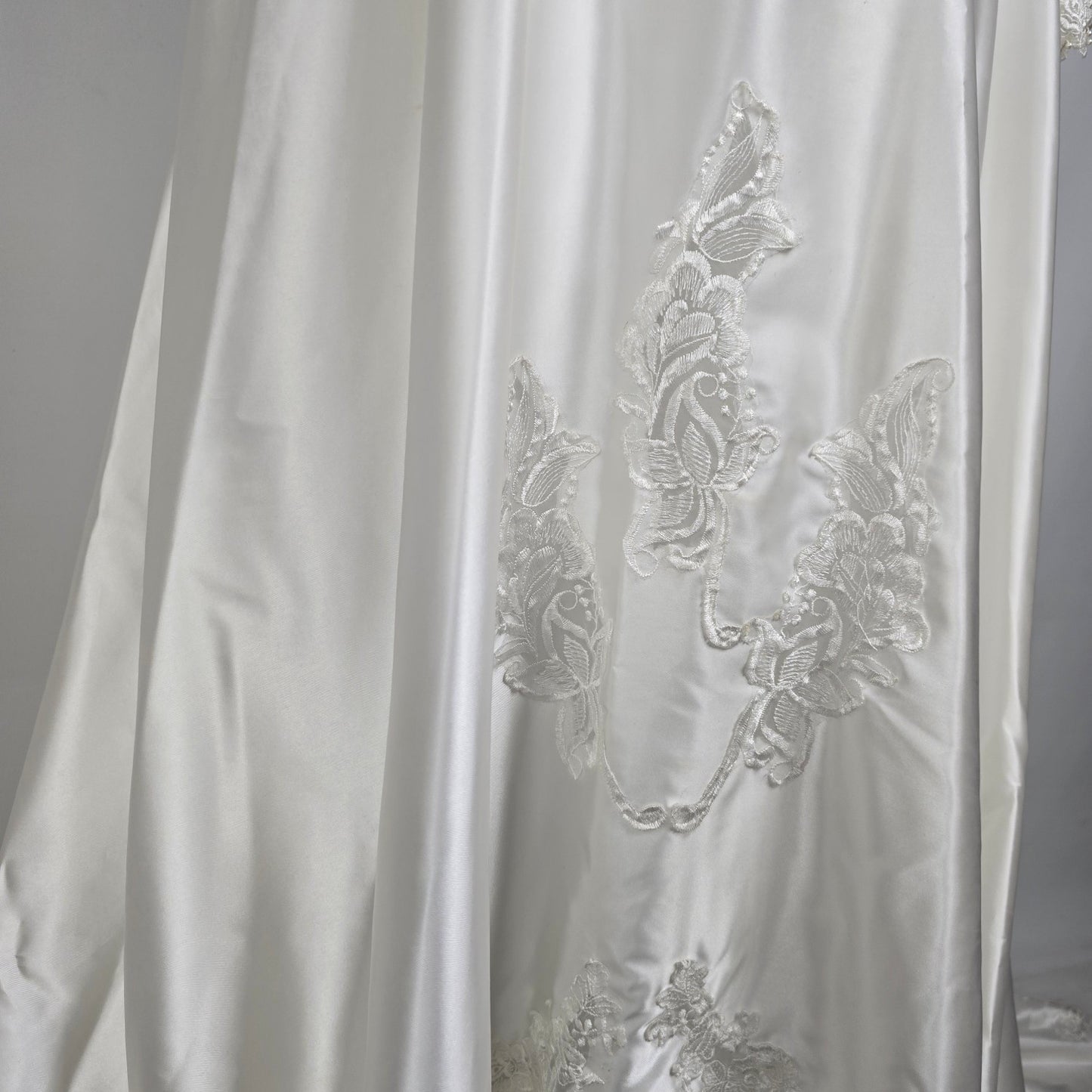 Vintage Alfred Angelo White 80s Puff Sleeve Wedding Dress Size M/L