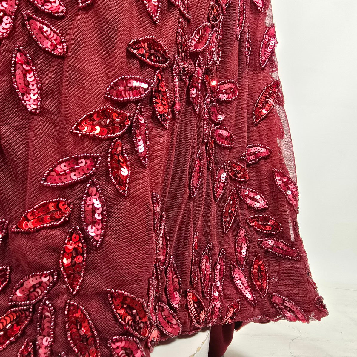 Mac Duggal Burgundy Plunging V Neck Embellished Leaf Gown Size 14