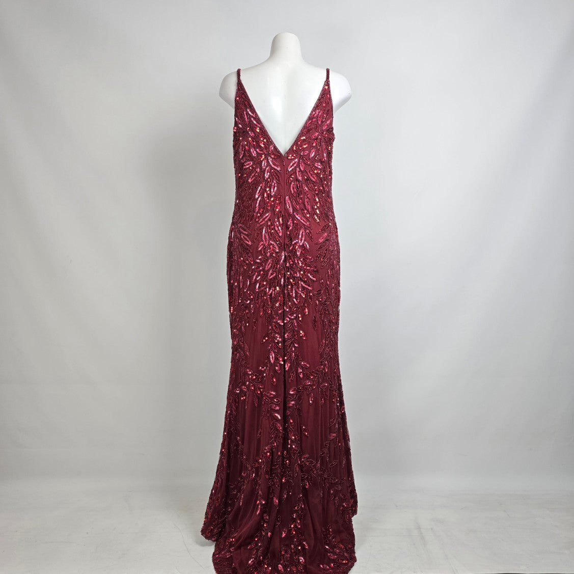 Mac Duggal Burgundy Plunging V Neck Embellished Leaf Gown Size 14