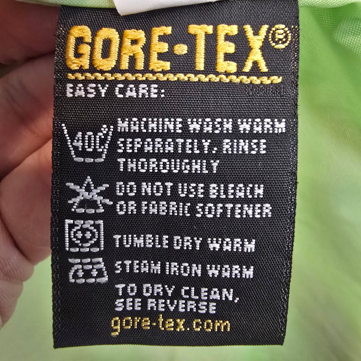 Lilly Pulitzer Pink Gore Tex Rain Coat Size XS