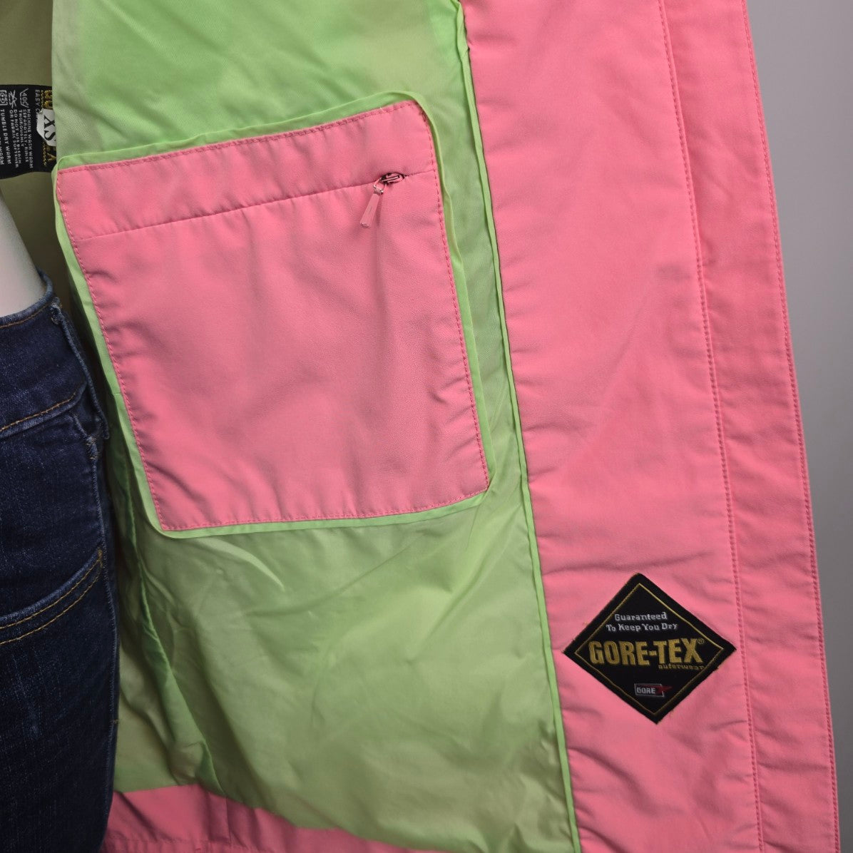 Lilly Pulitzer Pink Gore Tex Rain Coat Size XS