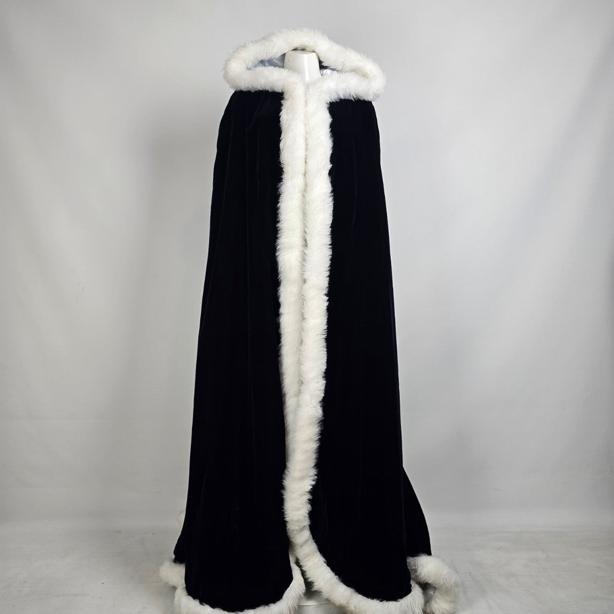 Velvet Hooded Cloak with Fur Trim Onesize