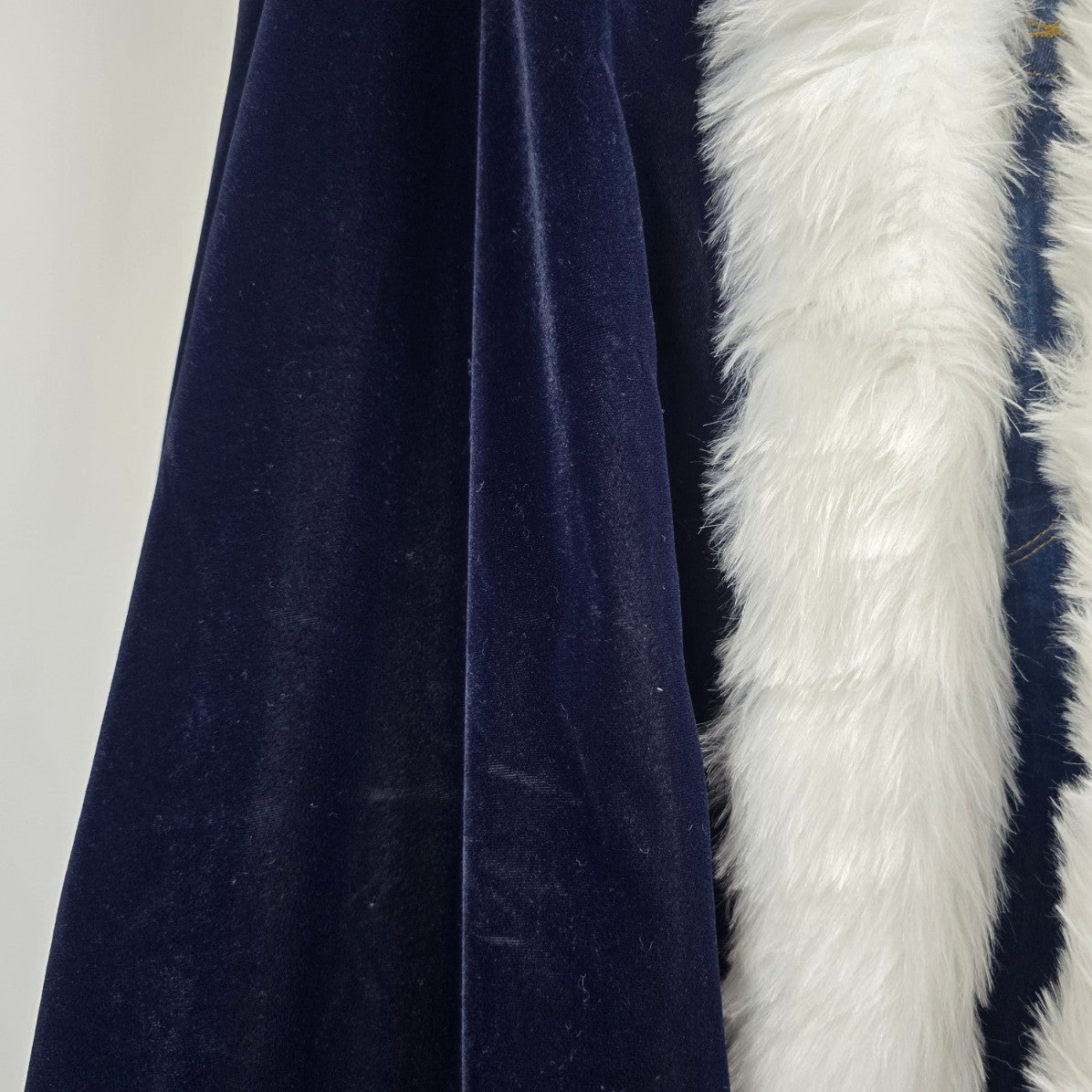 Velvet Hooded Cloak with Fur Trim Onesize