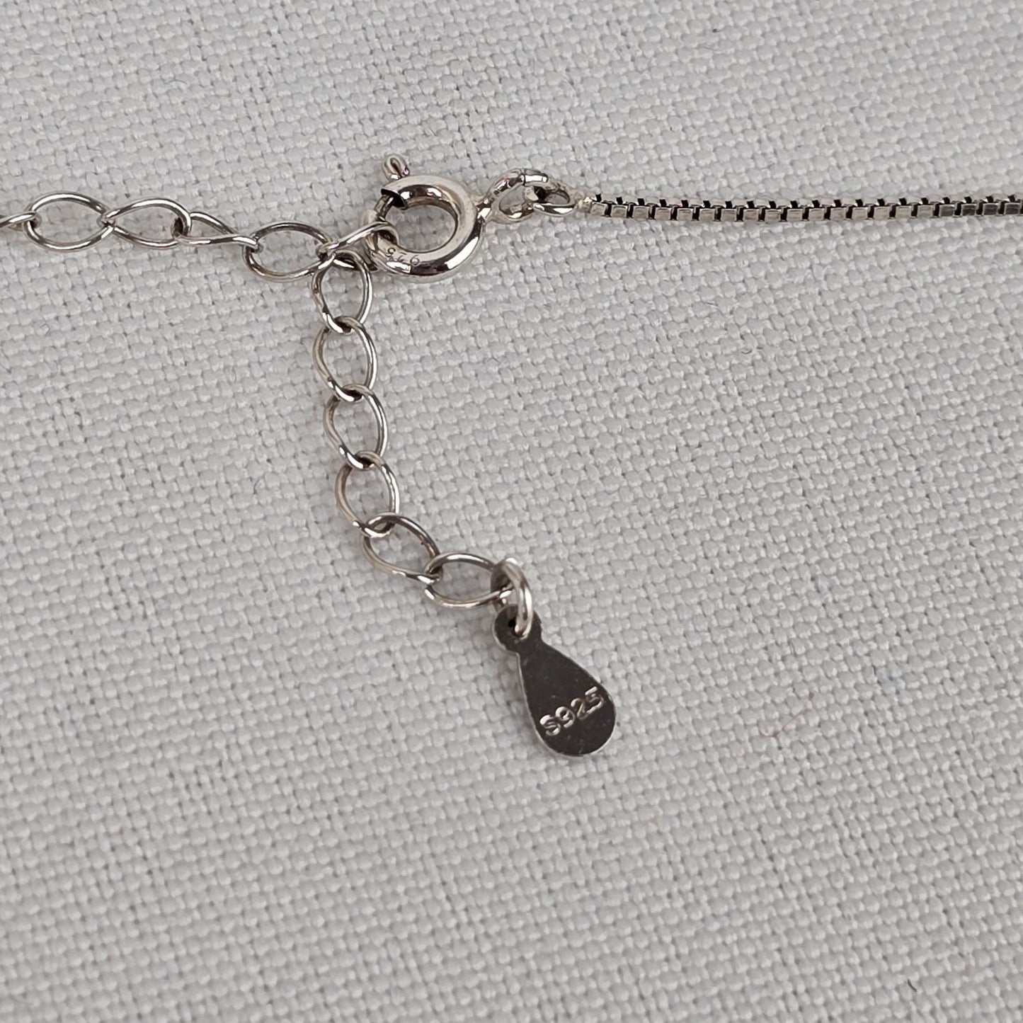 925 Sterling Silver Cat On The Moon Pendant Box Chain Necklace