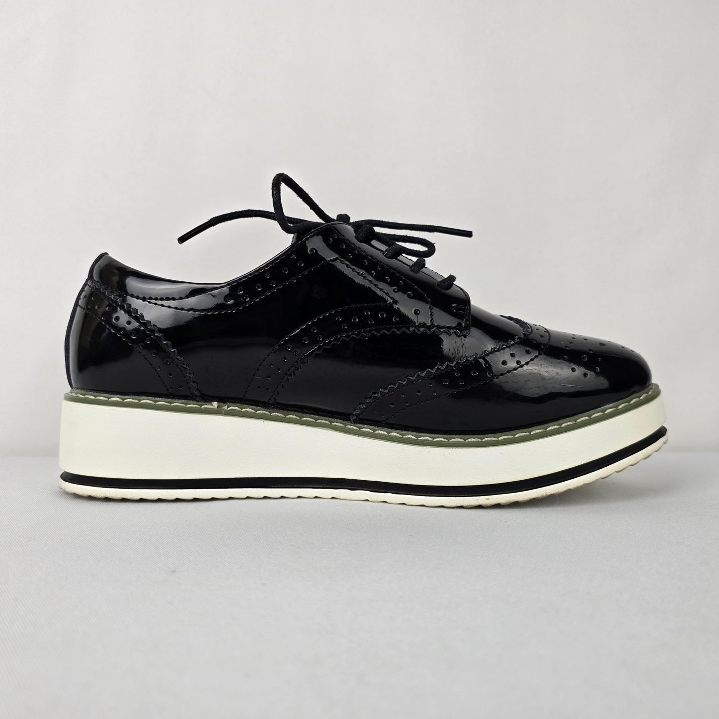 DADAWEN Black Patent Platform Lace-Up Wingtips Oxfords Shoes Size 9