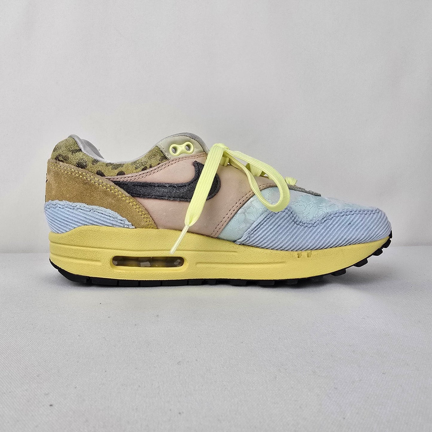 Nike Air Max 1 '87 Great Indoors Corduroy Blue Runners Size 6.5