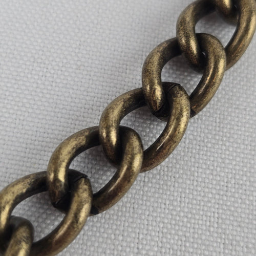 Oversize Wood Pendant Bronze Chunky Chain Necklace
