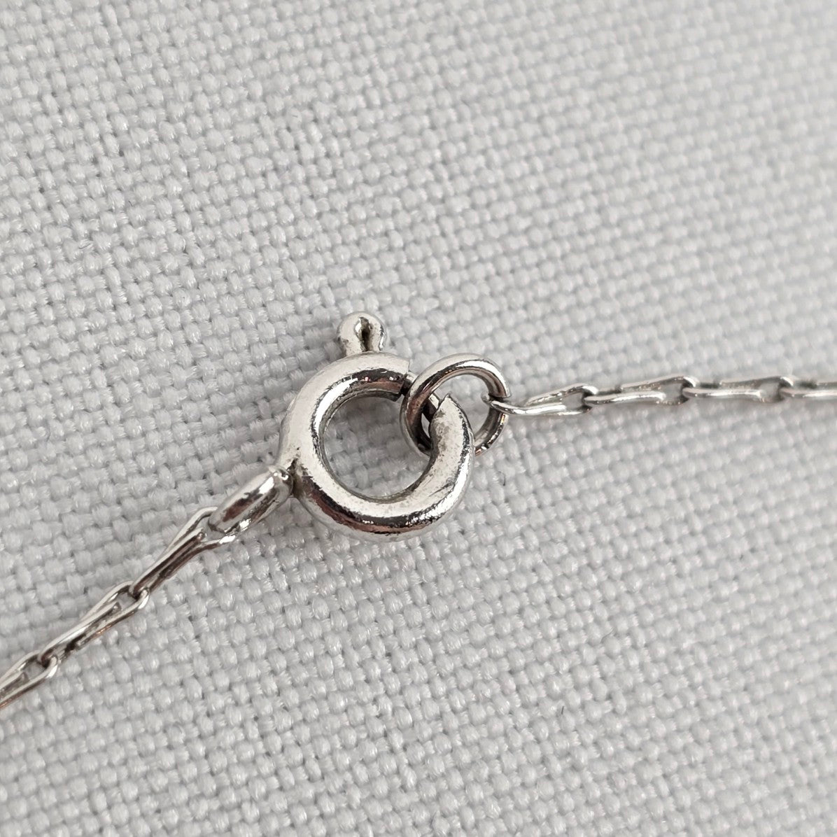 Vintage Silver Cameo Mirrored Necklace Screw Back Earrings Set