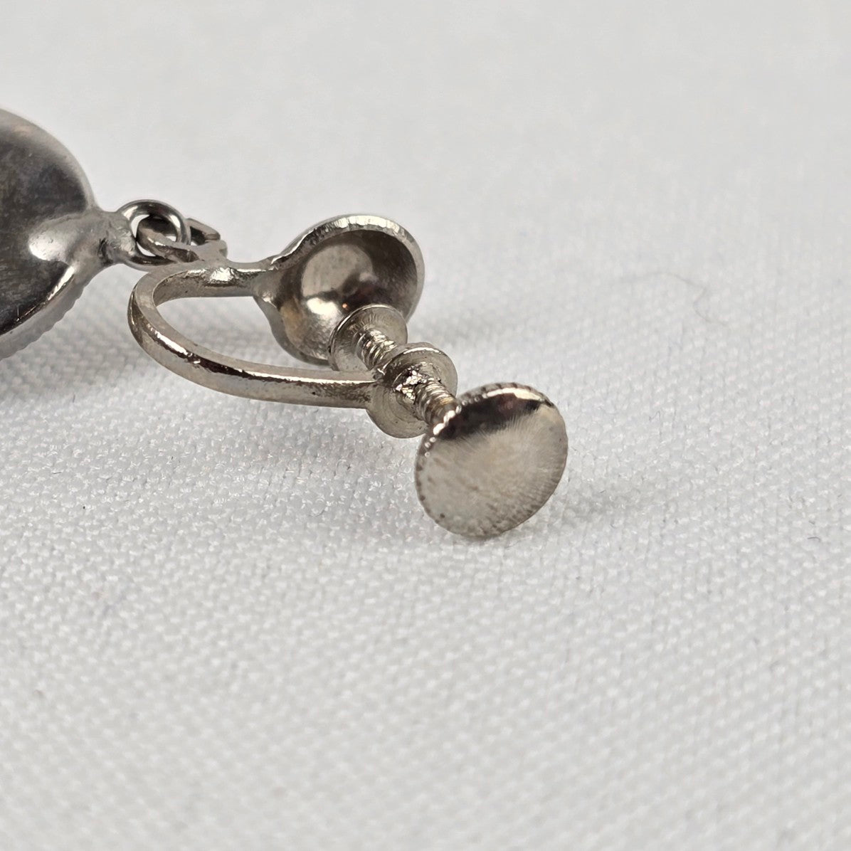 Vintage Silver Cameo Mirrored Necklace Screw Back Earrings Set