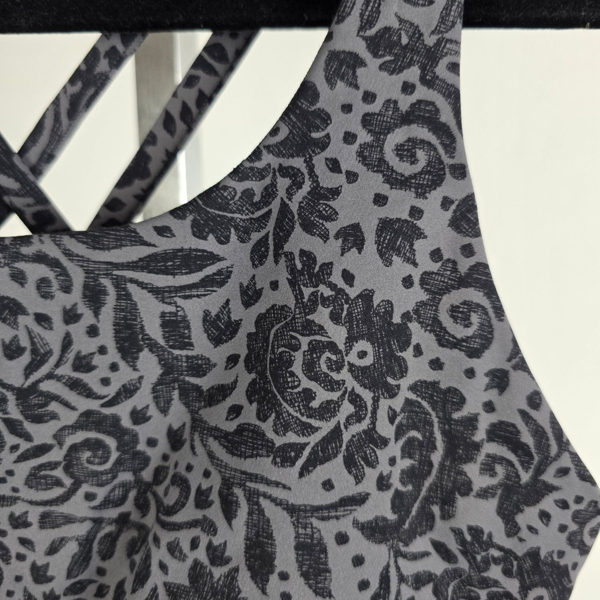 Lululemon Energy Bra Grey Floral Size 10