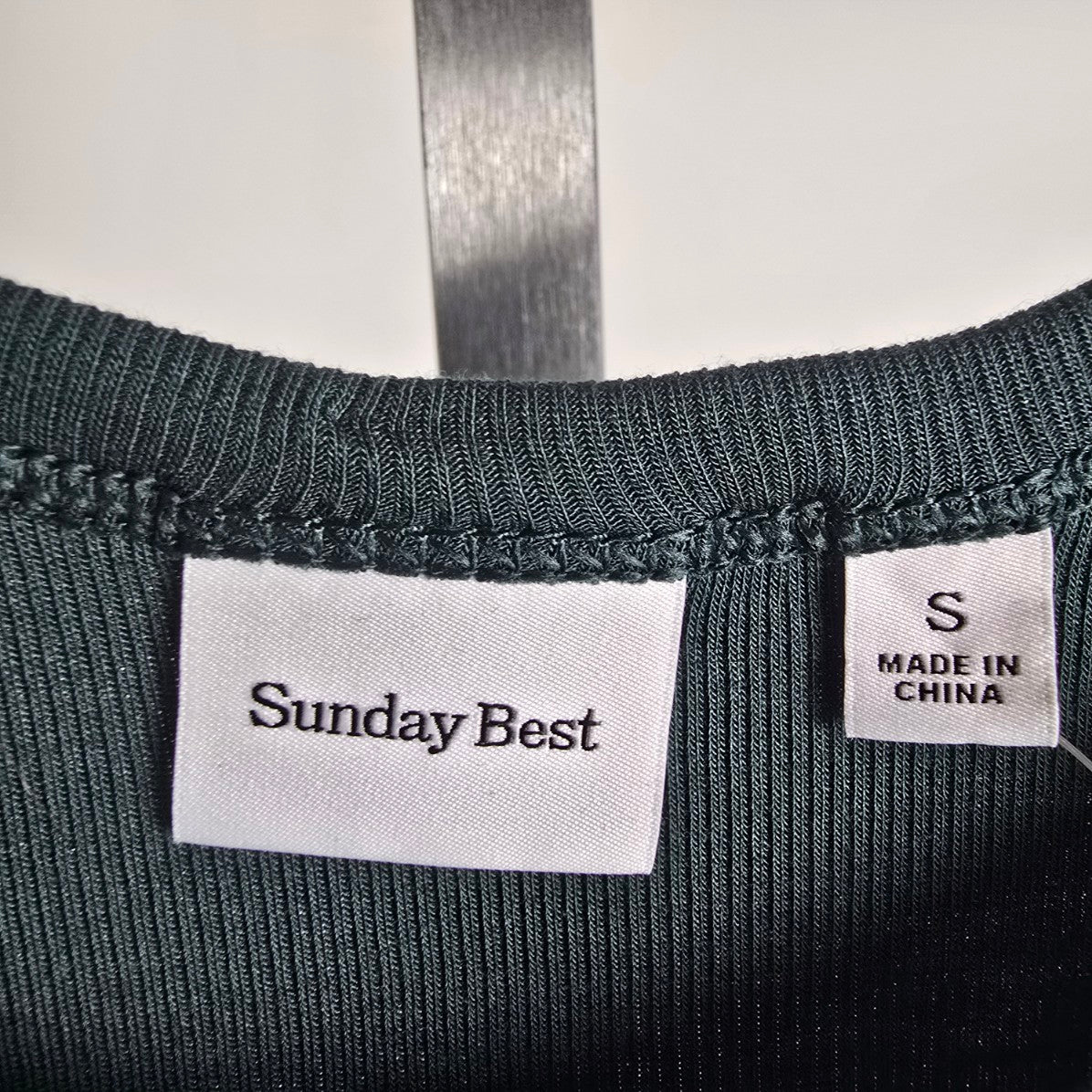 Sunday Best Green Sleeveless Crop Top Size S