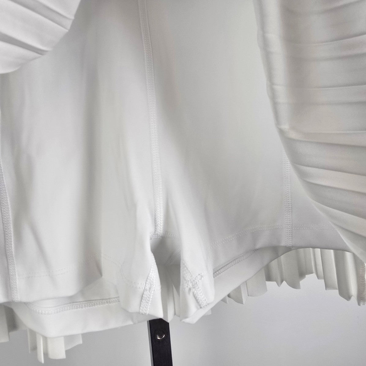 TnAction MoveTech Tennis Pro White Pleated Micro Skirt Size S