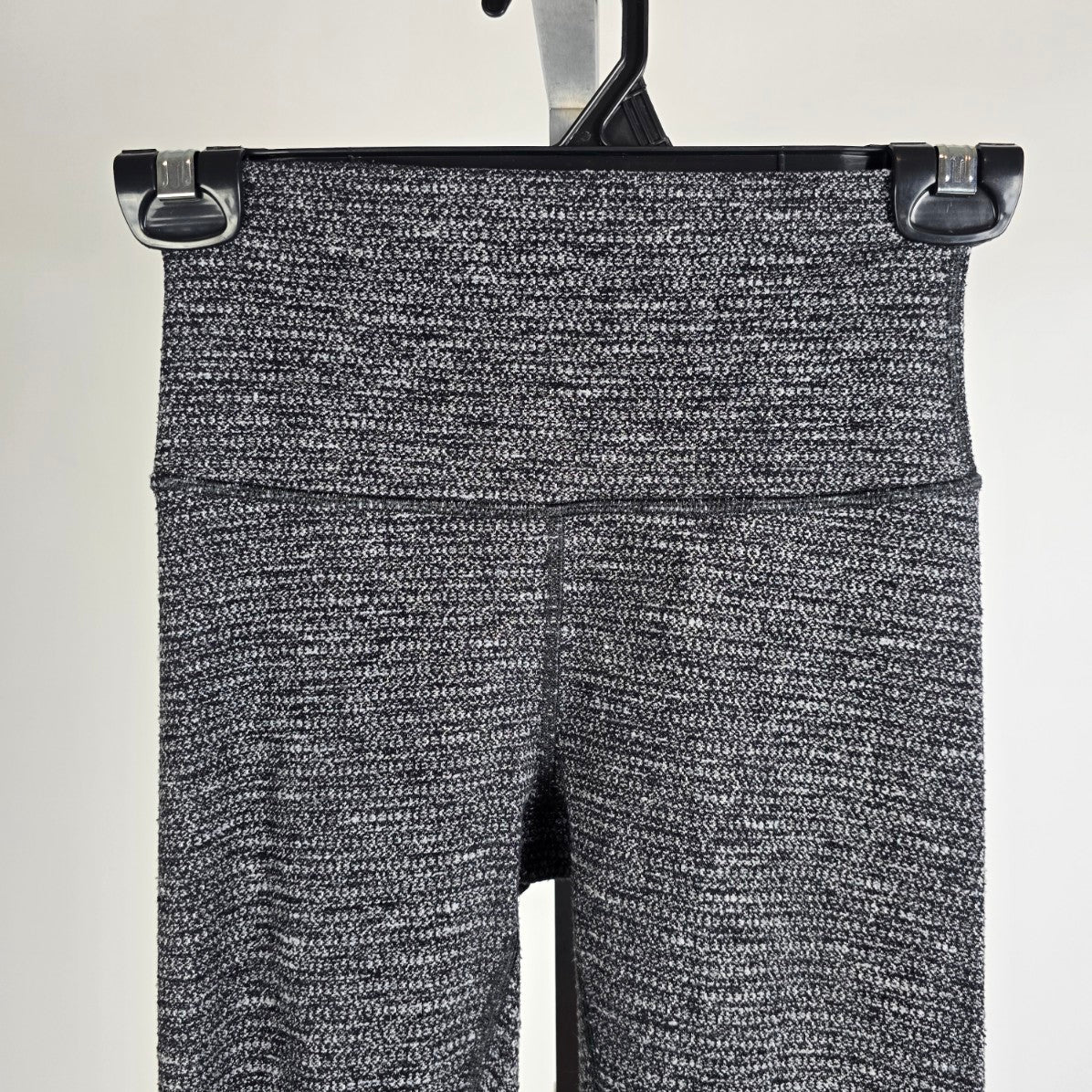 Lululemon Grey Wunder Under SmoothCover Leggings Size 4