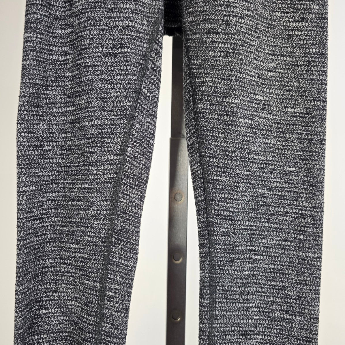 Lululemon Grey Wunder Under SmoothCover Leggings Size 4