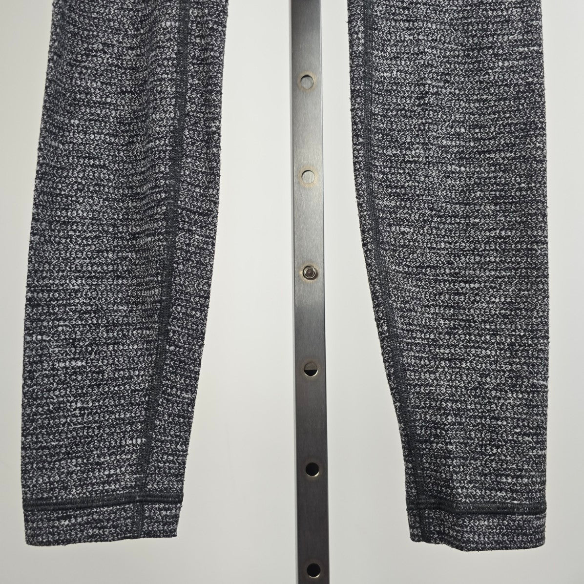 Lululemon Grey Wunder Under SmoothCover Leggings Size 4