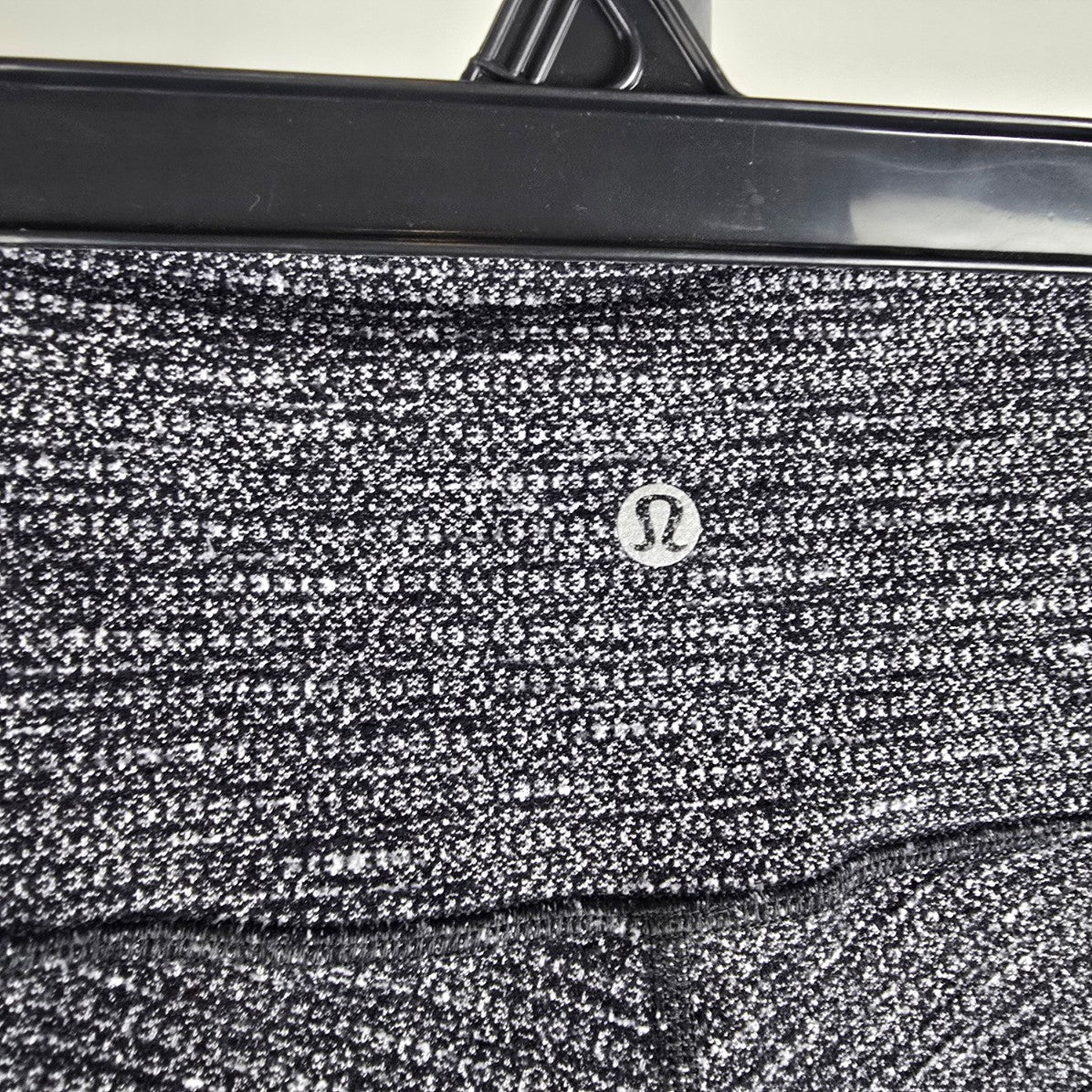 Lululemon Grey Wunder Under SmoothCover Leggings Size 4