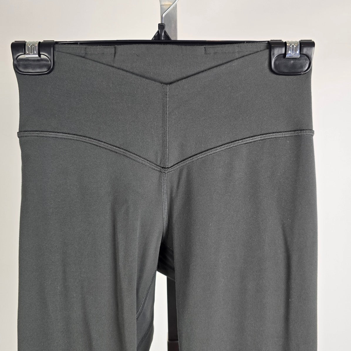 Lululemon Grey Align V-Waist Pant 25" Leggings Size 4
