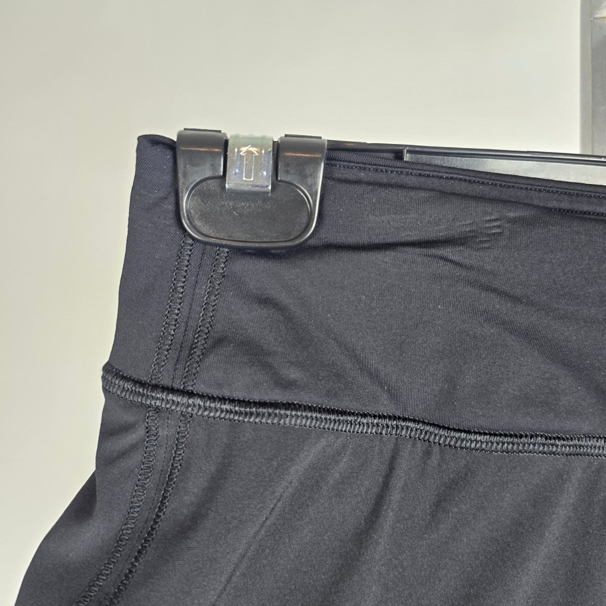 Lululemon Pace Rival Mid Rise Black Skirt Size 2