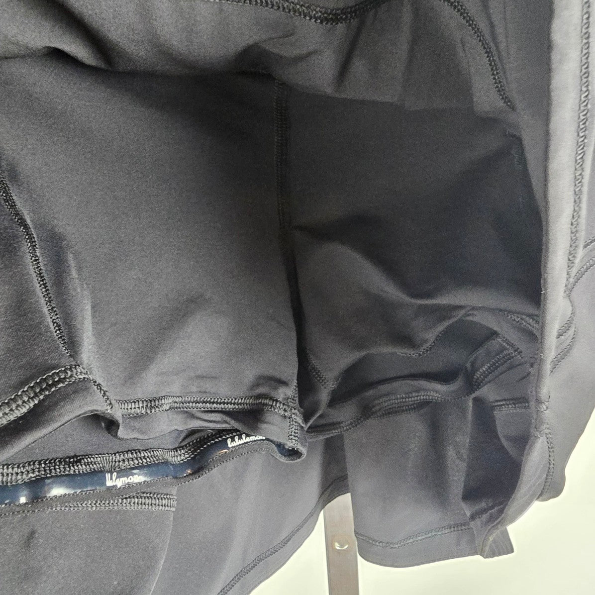 Lululemon Pace Rival Mid Rise Black Skirt Size 2