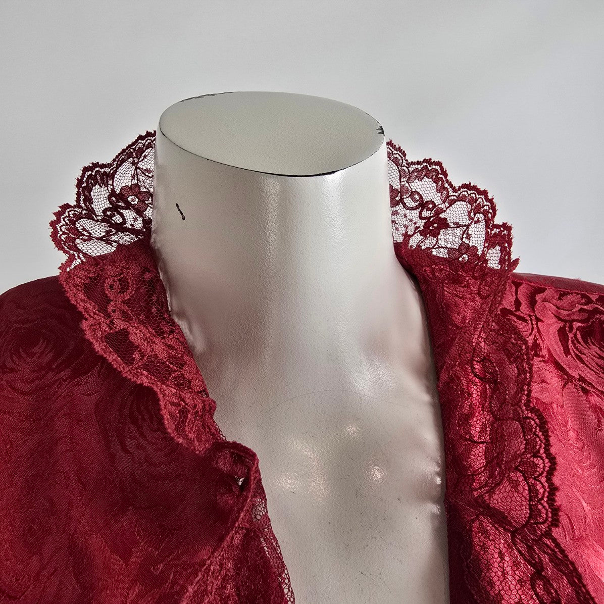 Red Floral Print Asian jacket with Lace Trim Size L