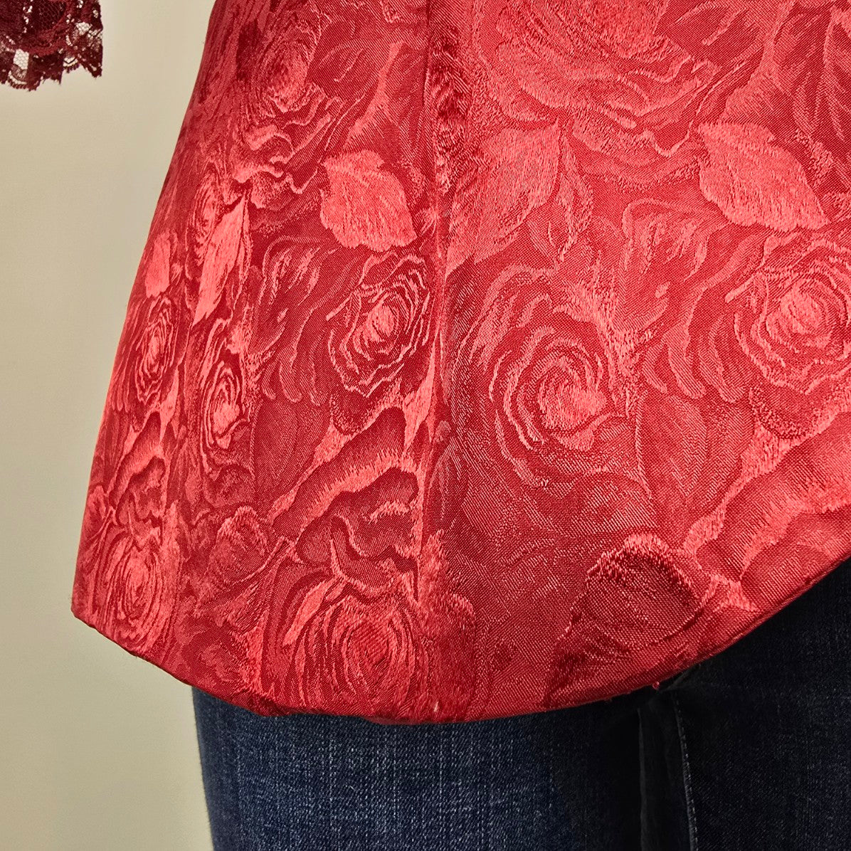 Red Floral Print Asian jacket with Lace Trim Size L