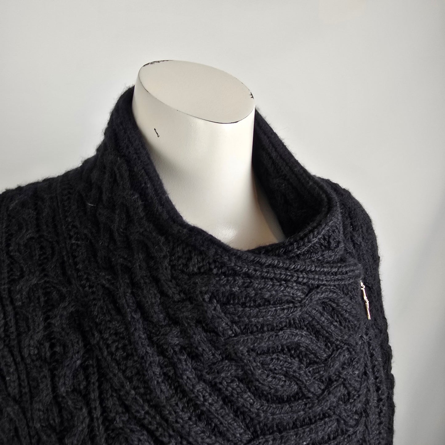 Aran Crafts Black Merino Wool Zip Up Cardigan Size S