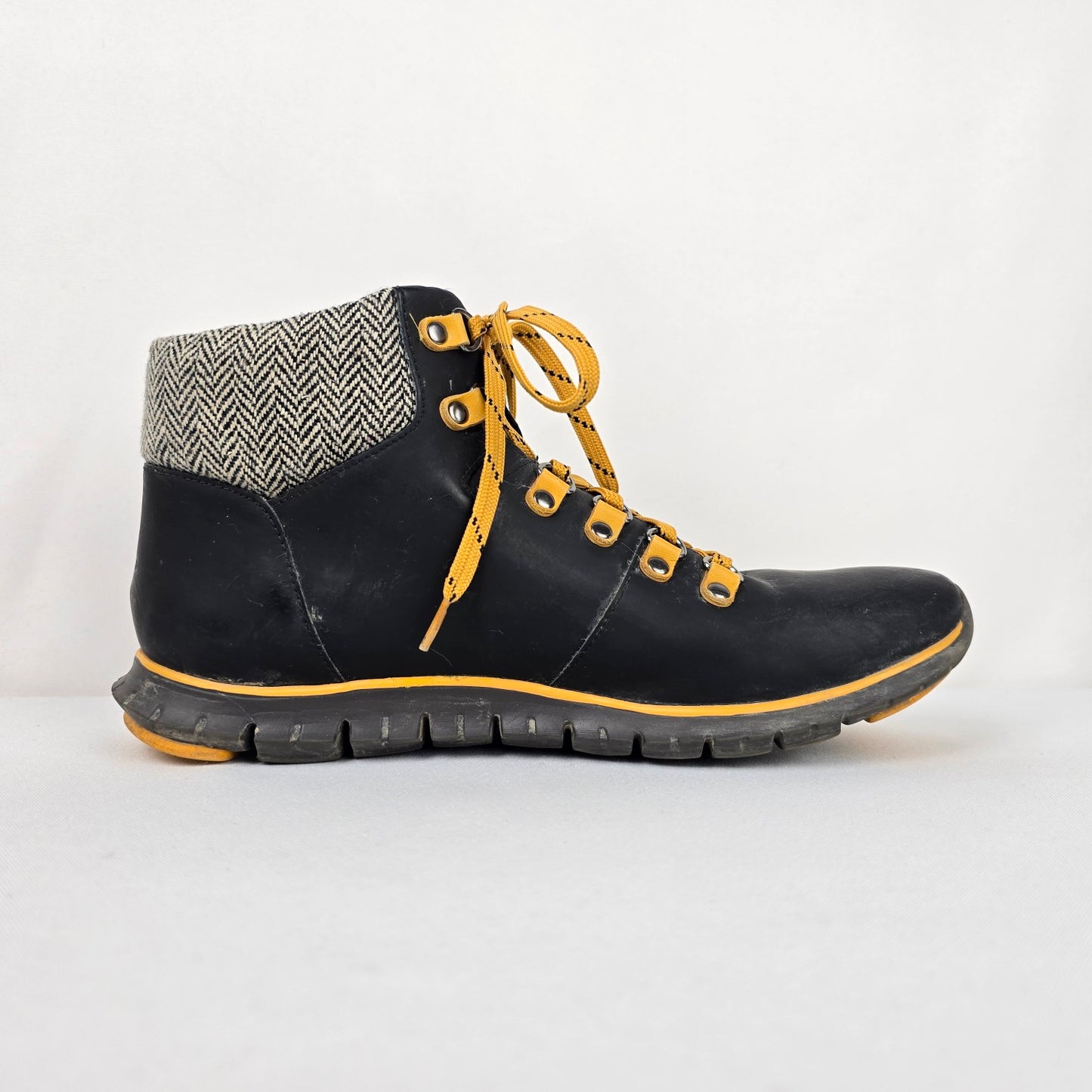 Cole Haan Zerogrand Waterproof  Black & Yellow Hiking Boot Size 9