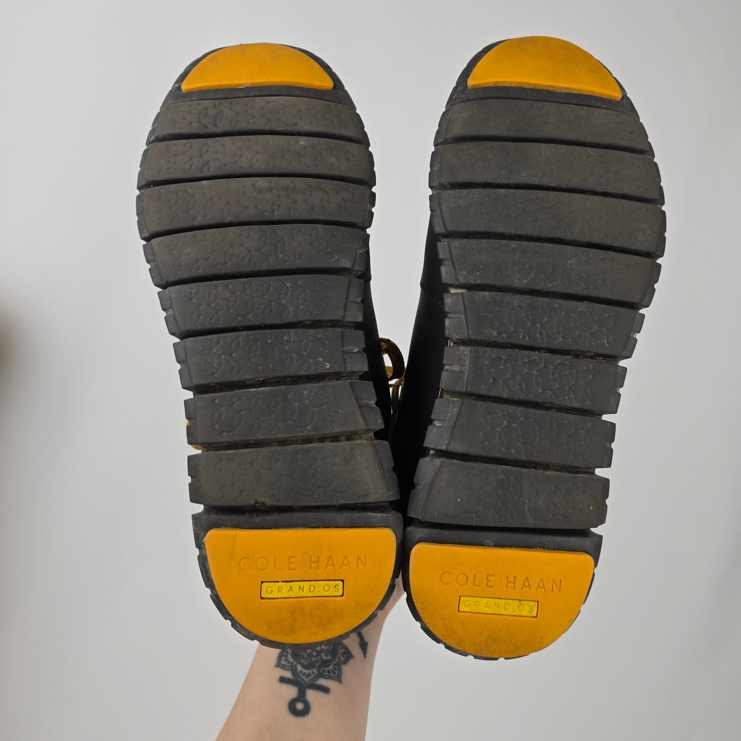 Cole Haan Zerogrand Waterproof  Black & Yellow Hiking Boot Size 9