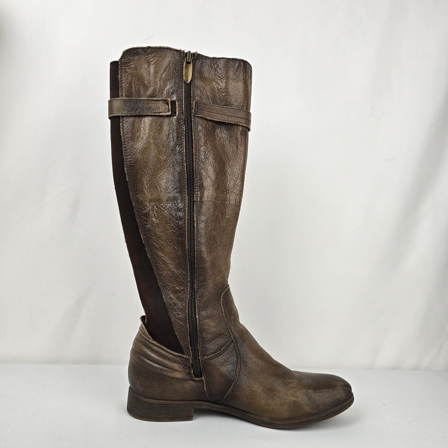 Earth Brown Leather Calf Height Boots Size 7.5