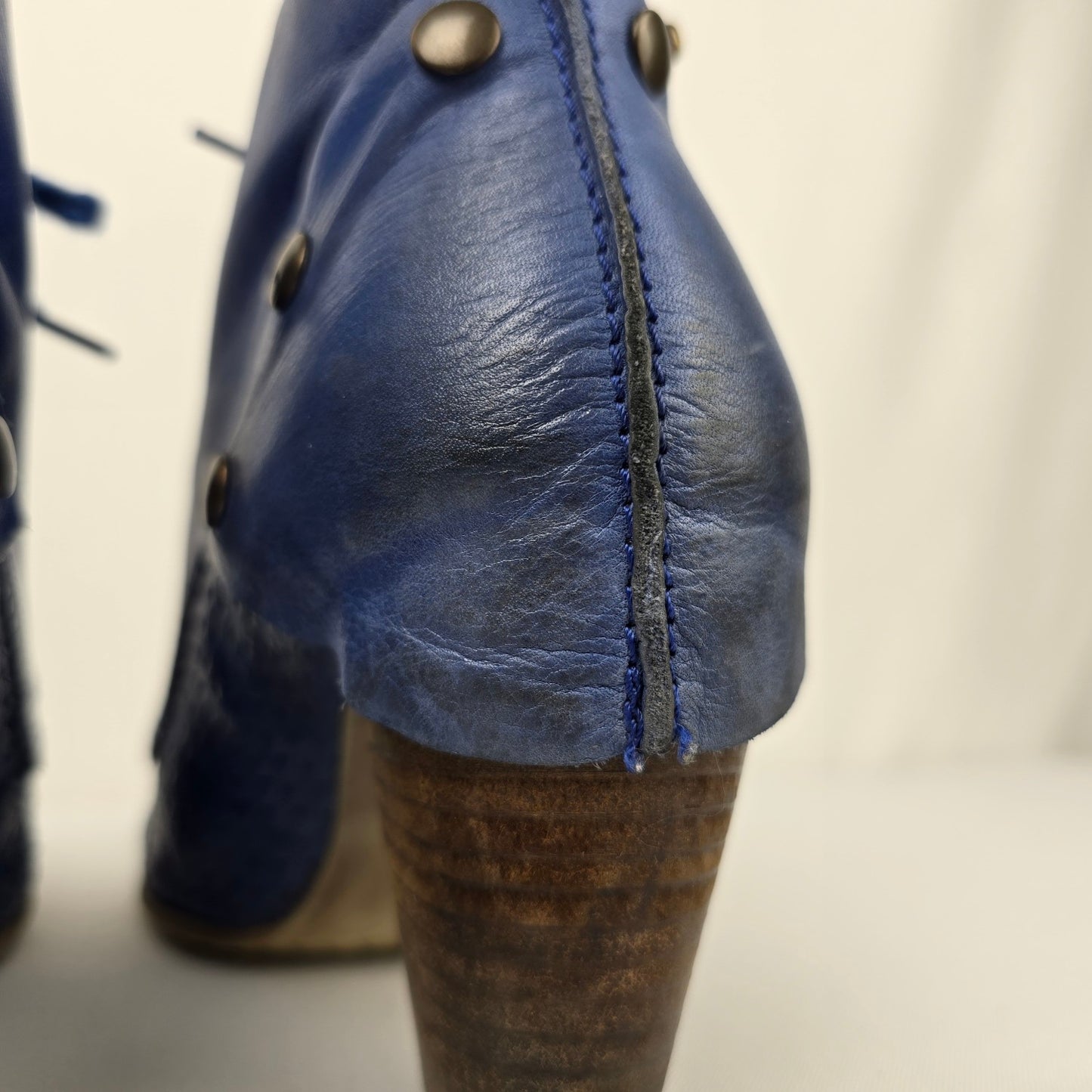 Chocolate Blue Leather Lace Up Heeled Ankle Boots Size 8