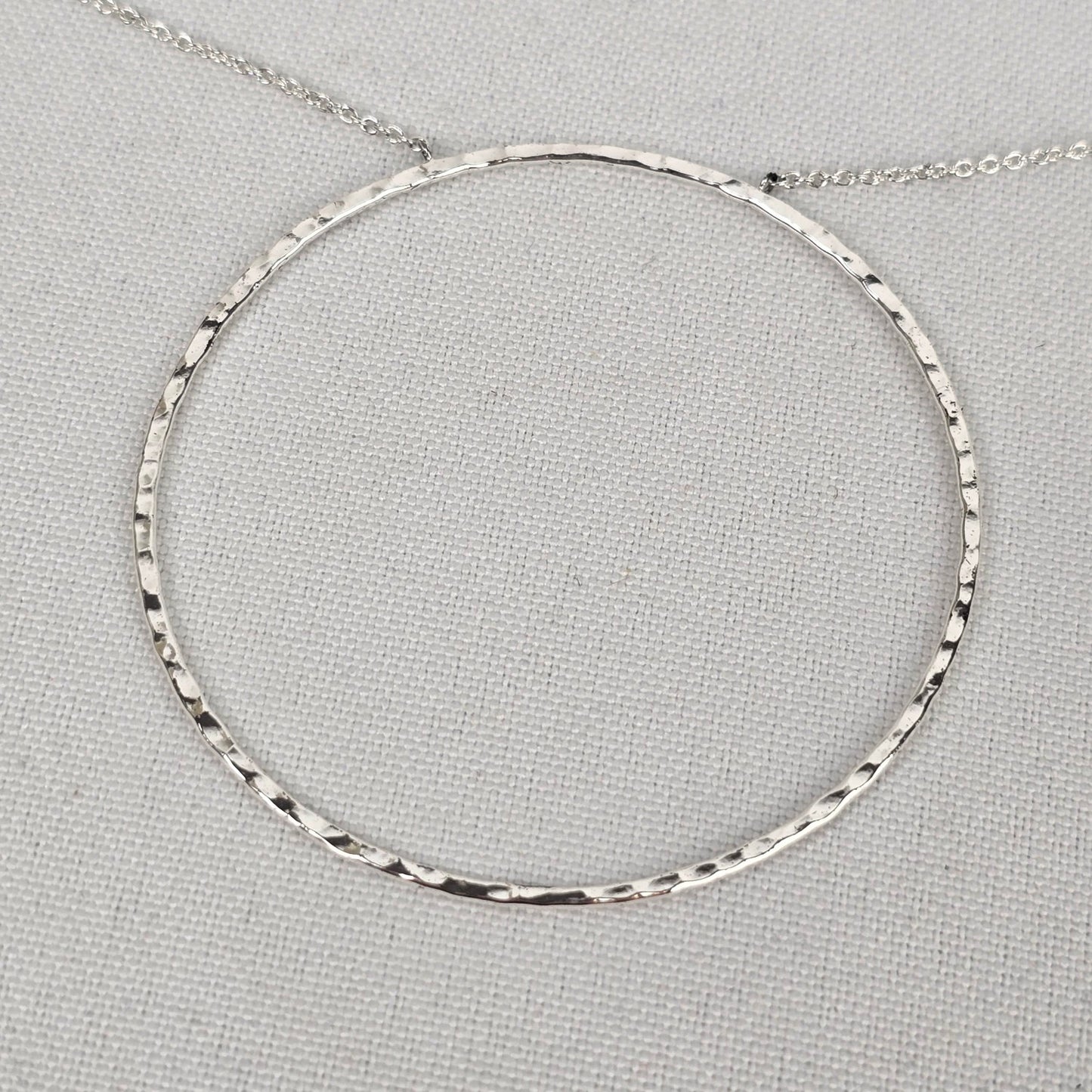 Stella & Dot Silver Tone Hammered Open Circle Pendant Necklace