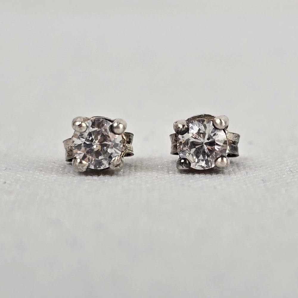 925 Sterling Silver Stud Earrings