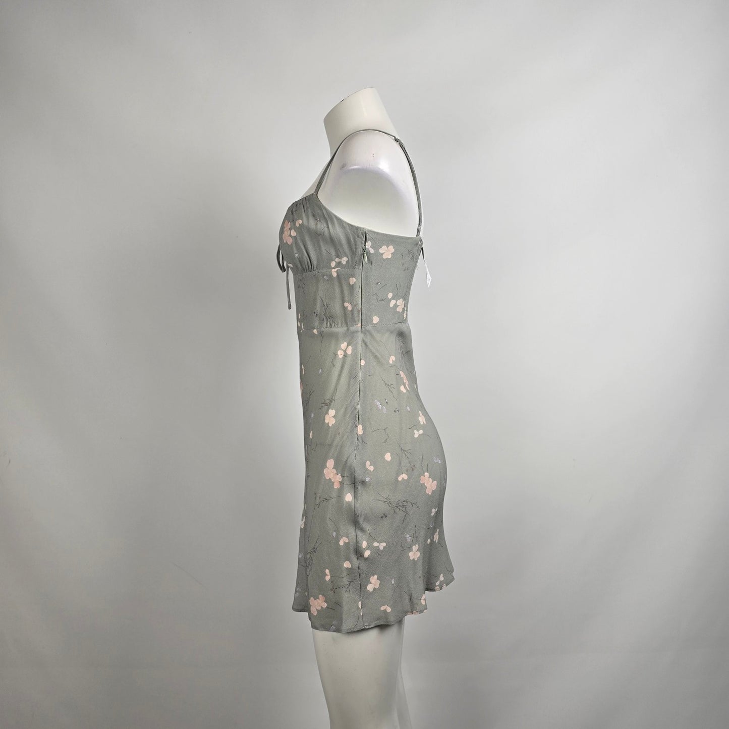 Aritzia Wilfred Bellow Grey Floral Mini Dress Size 4