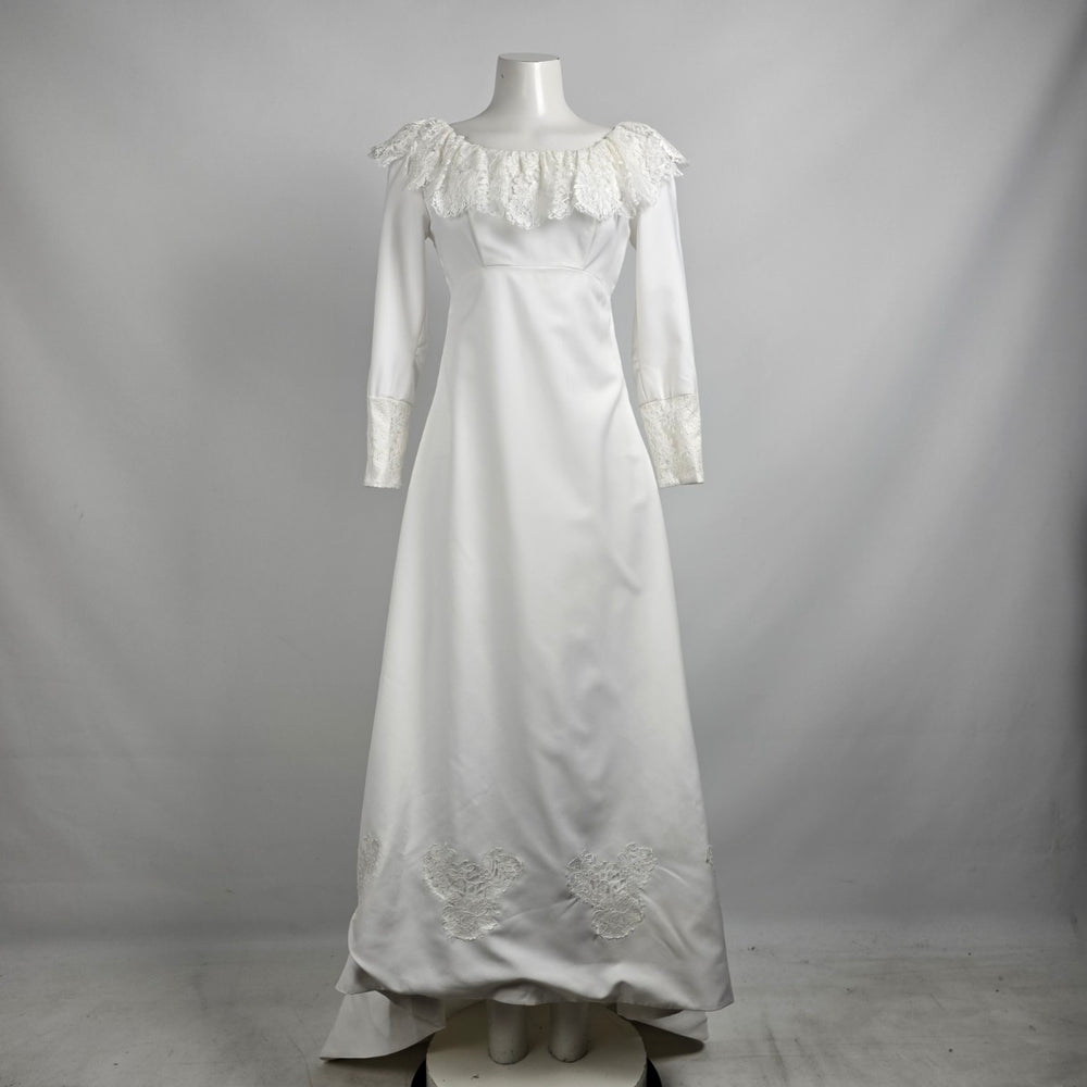 Vintage White Lace Detail Long Sleeve Wedding Dress Size XS/S
