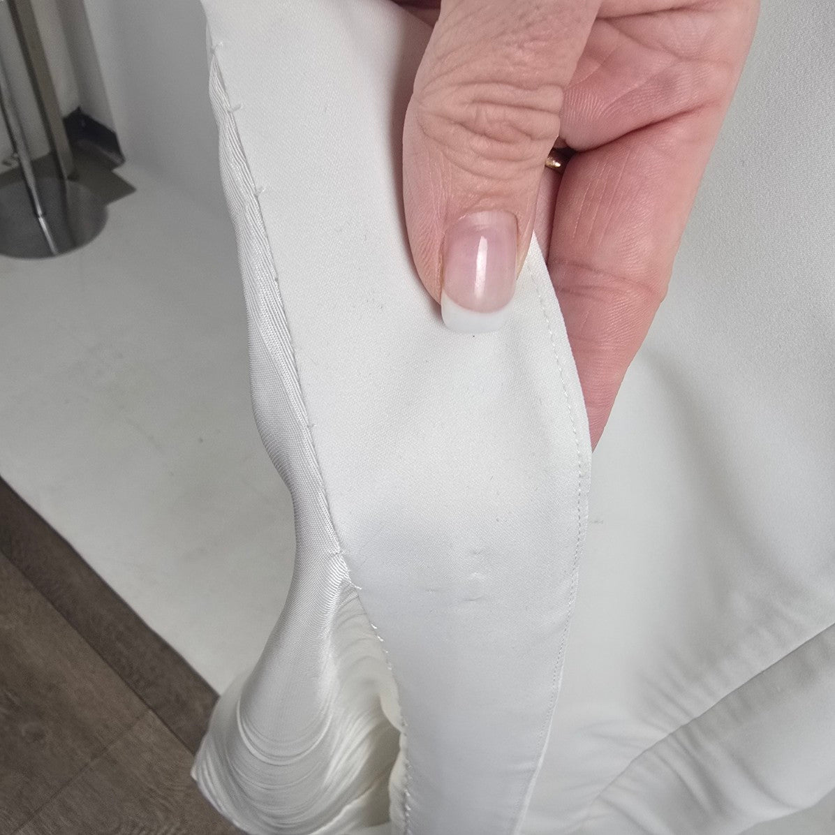 Vintage White Lace Detail Long Sleeve Wedding Dress Size XS/S