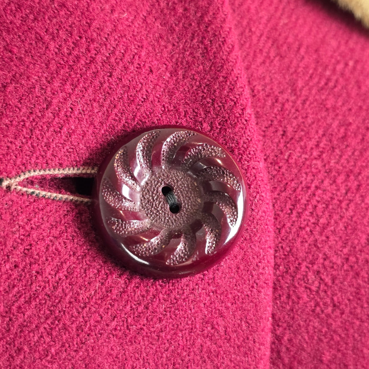 1940s Burgundy Wool Fur Trimmed Collar Button Up Coat Size S