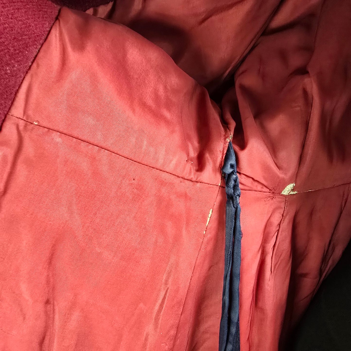 1940s Burgundy Wool Fur Trimmed Collar Button Up Coat Size S