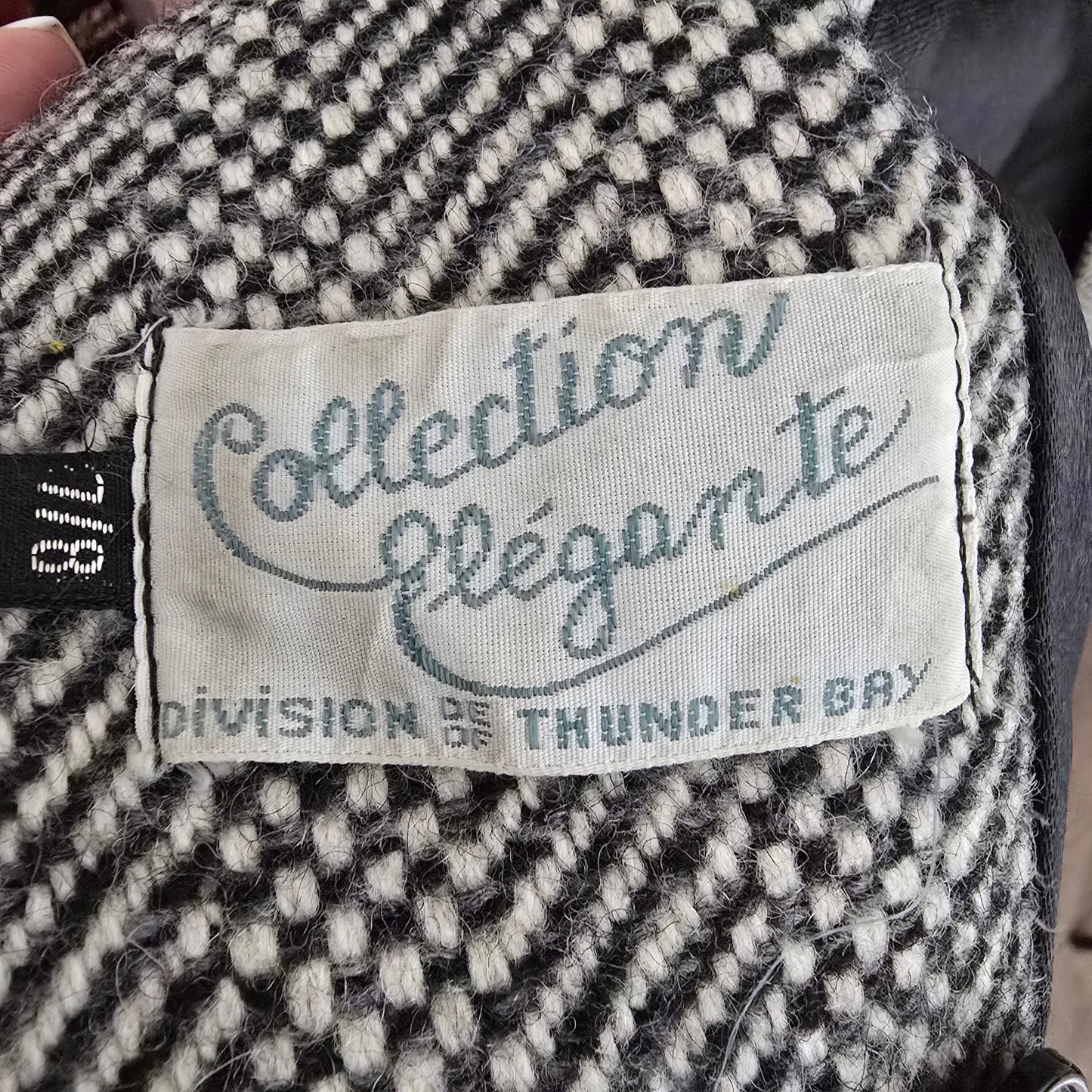 Vintage Collection Elegante Wool Black Button Up Collared Jacket Size 7/8