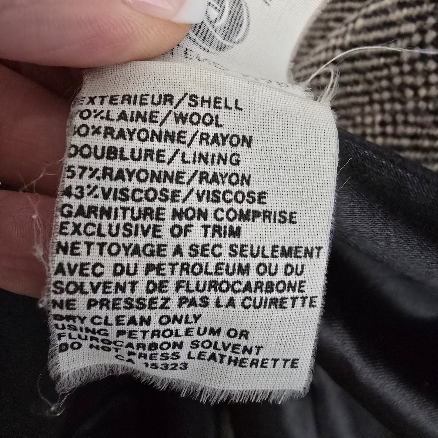 Vintage Collection Elegante Wool Black Button Up Collared Jacket Size 7/8