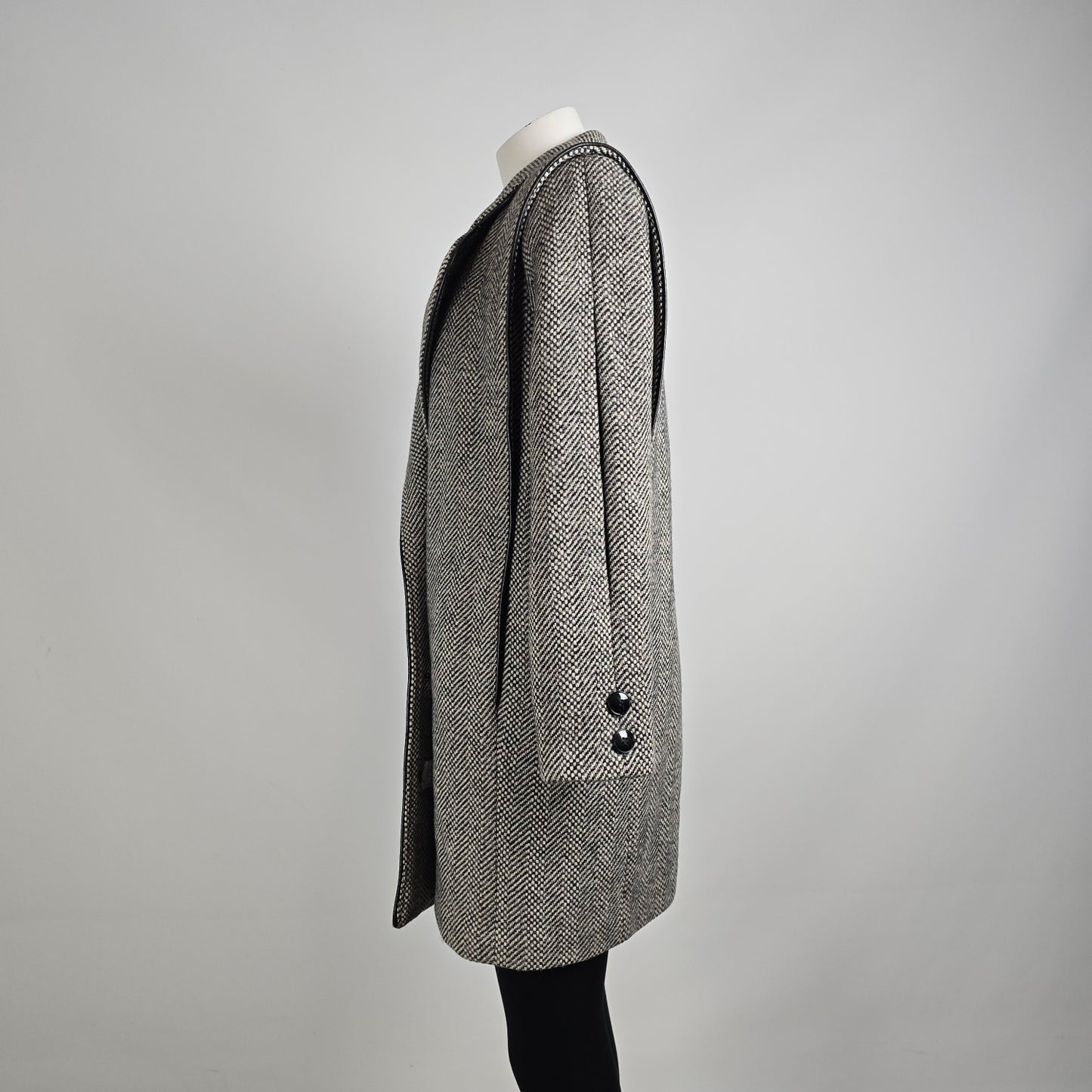 Vintage Collection Elegante Wool Black Button Up Collared Jacket Size 7/8