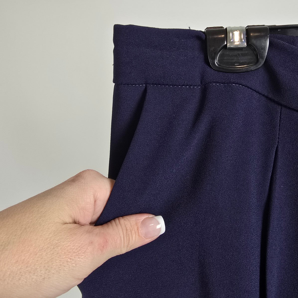 Babaton Trouser Pant Navy Blue Pleated Pull On Pants Size 12