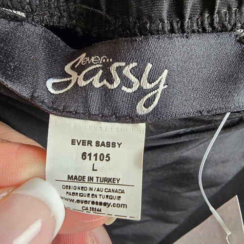 Ever Sassy Black Cropped Wide Leg Pants Size L