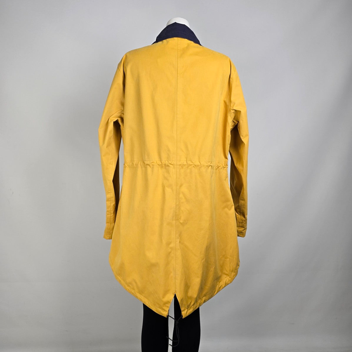 Outback Trading Yellow & Blue Fauna Jacket Size XL