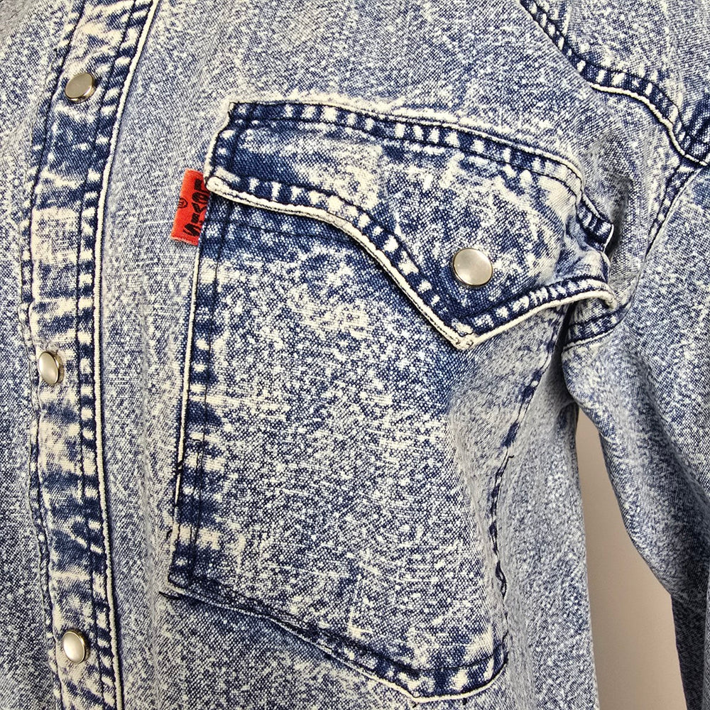 Vintage 60s Levis Acid Wash Blue Denim Pearl Snap Shirt Size M/L