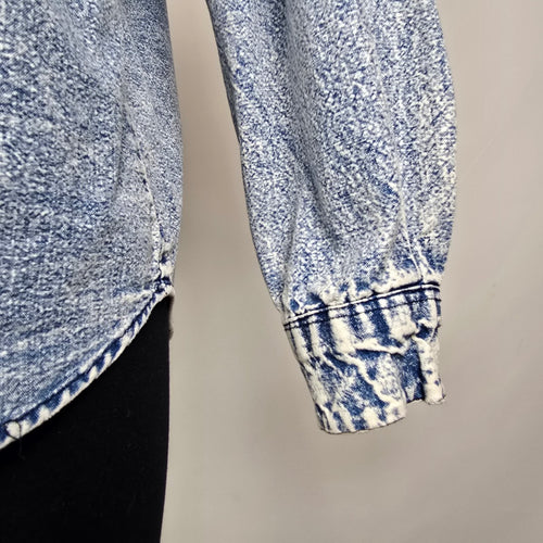 Vintage 60s Levis Acid Wash Blue Denim Pearl Snap Shirt Size M/L