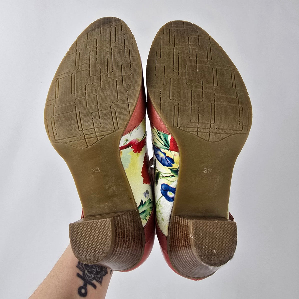 Finesse Coral Flower Mary Jane Heeled Shoes Size 7.5