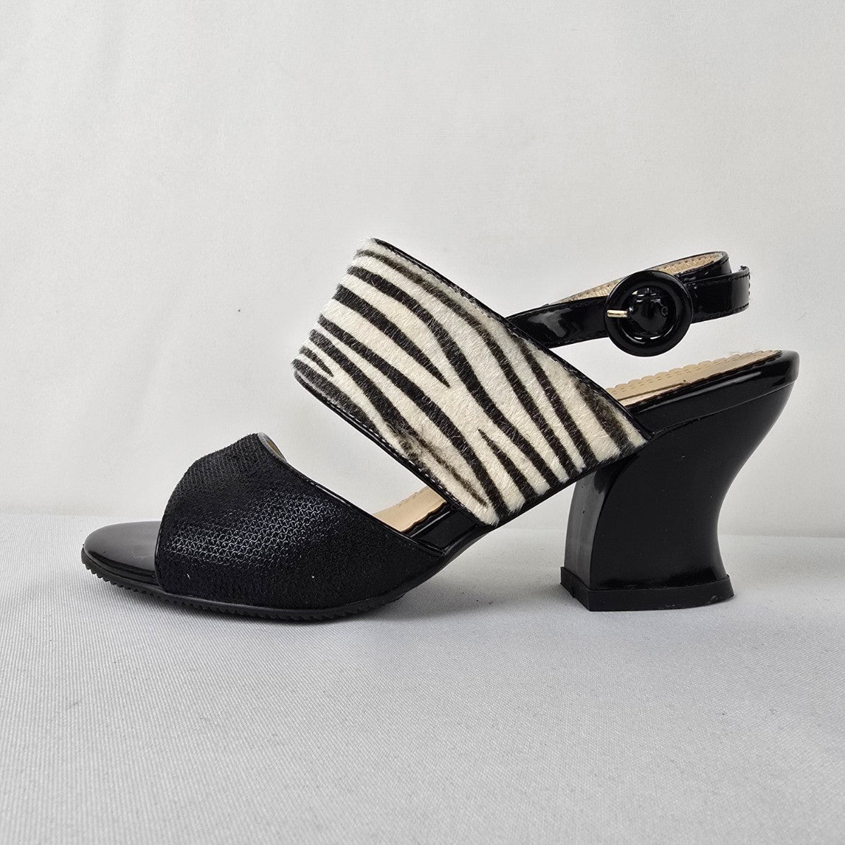 Luv Shoes Black Zebra Print Leather Sling Back Sandals Size 8