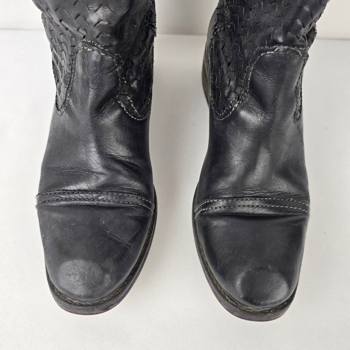 T8 Black Leather Ankle Boots Size 7.5
